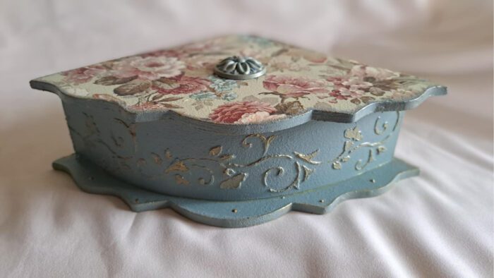 Ékszerdoboz- Kézzel készített, egyedi decoupage technikával ékszer tartó doboz I Gabriart.hu Debrecen